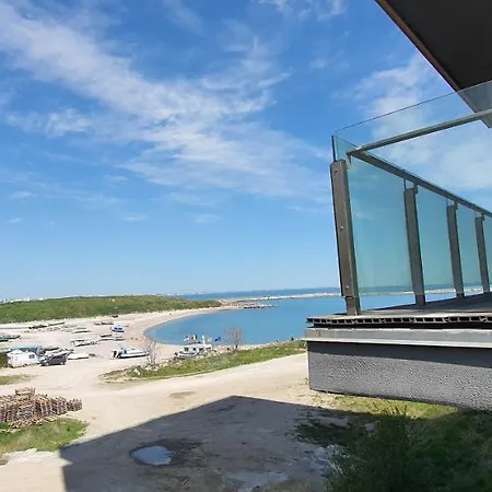Neversea Beachfront Seaview 2 Lux Spectrum Aparthotel *