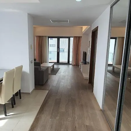 מלון דירות Neversea Beachfront Seaview 2 Lux Spectrum קונסטנצה